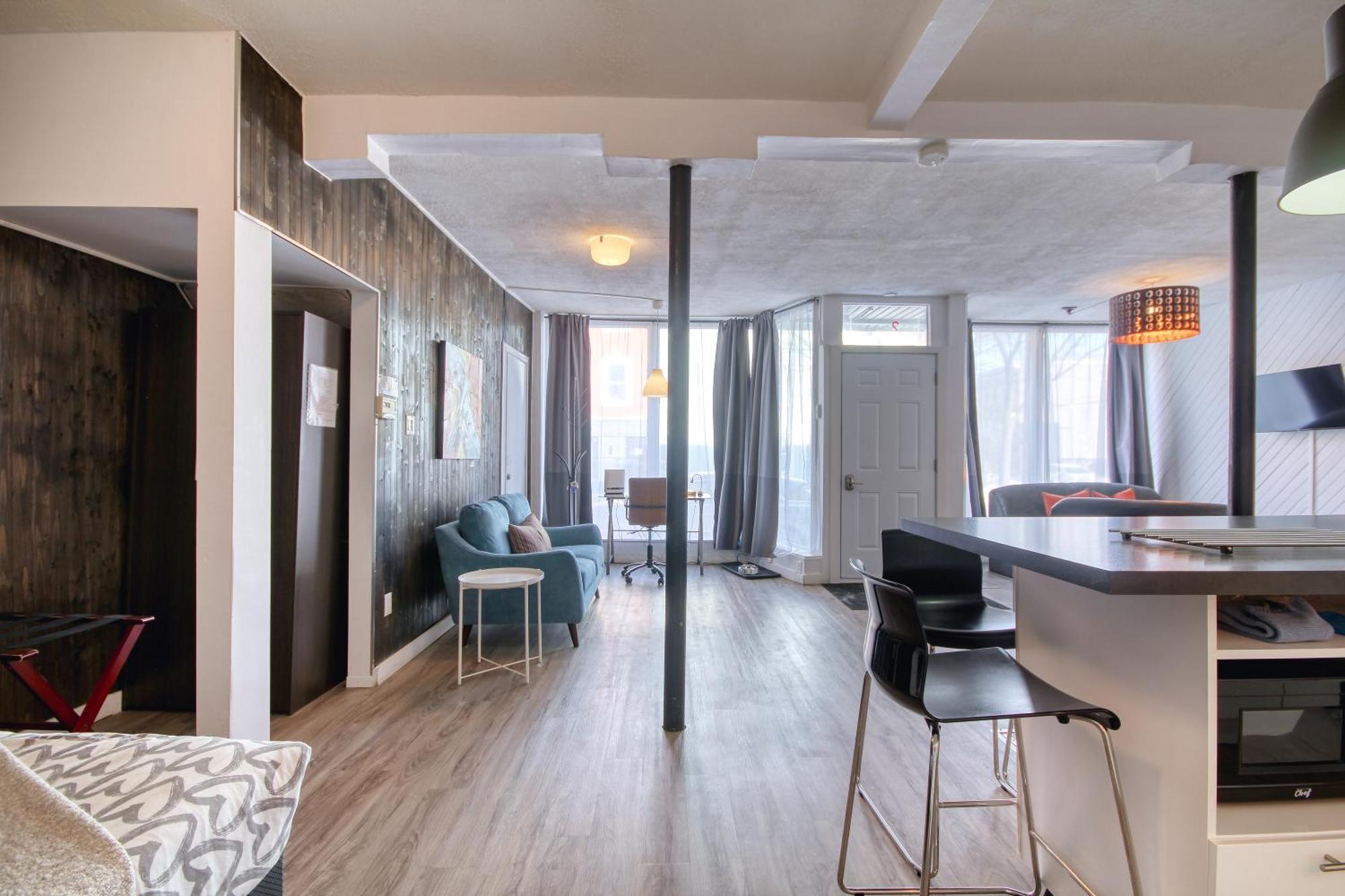 Loft De L'Antiquaire By Hebergements Dcl 魁北克 外观 照片