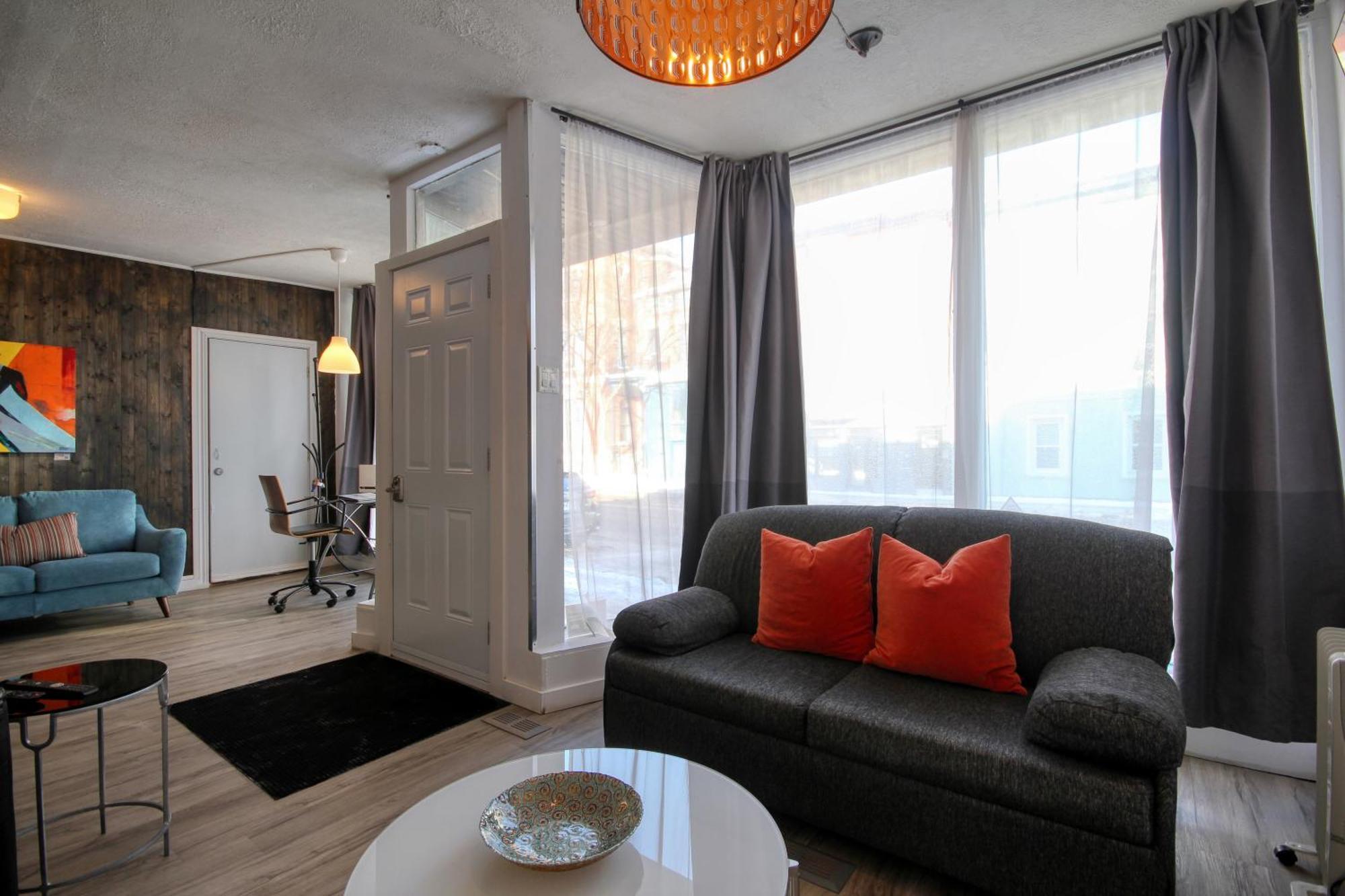 Loft De L'Antiquaire By Hebergements Dcl 魁北克 外观 照片